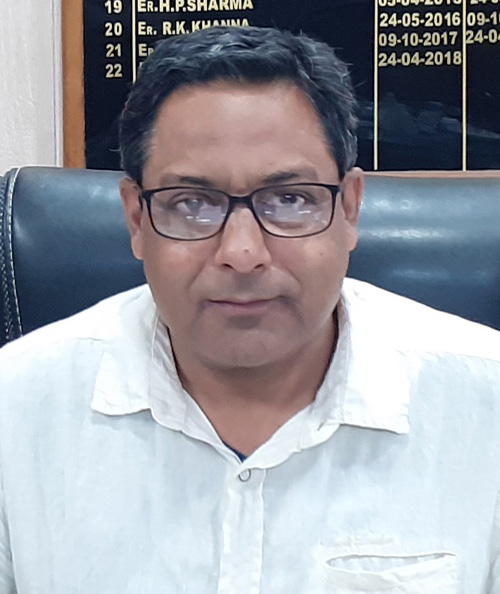 Nigam Superintending Engineer Narendra Kumar