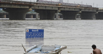 Yamuna's water level again above the danger mark in Delhi