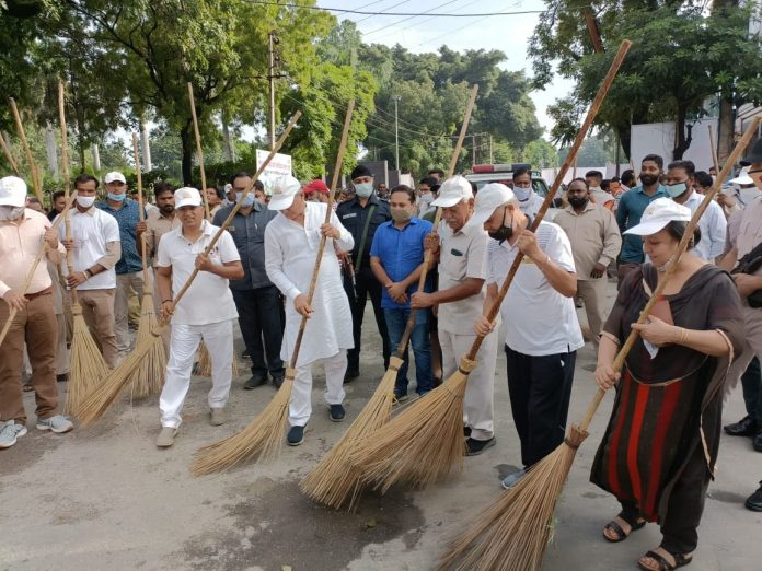 Garbage Cleared From Kail Garbage