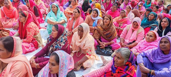 Anganwadi Workers Strike Continues For 77th Day