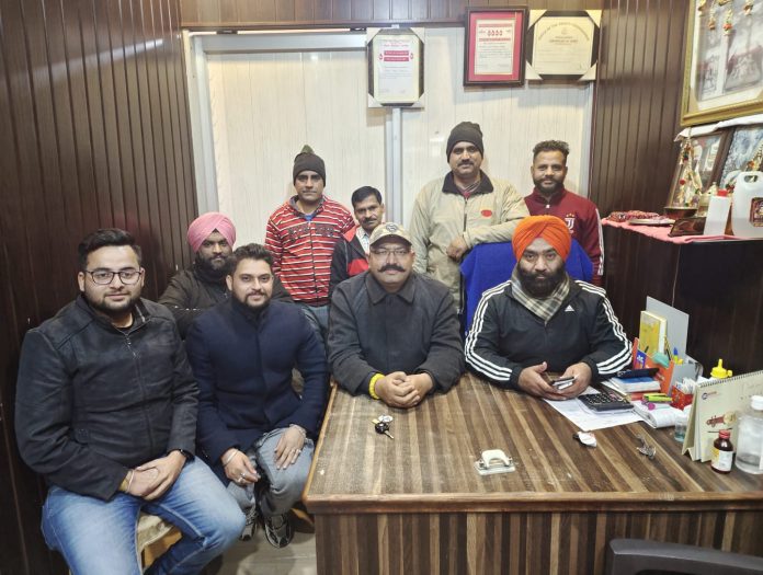 Bhole Ki Fauj Karegi Moz Langar Committee
