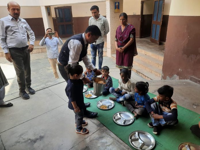 Food Distributed To Children In Bal Bhavan