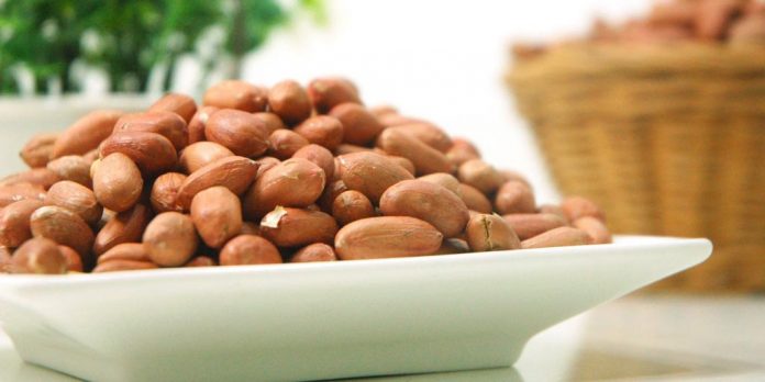 Benefits of Soaked Raw Peanuts