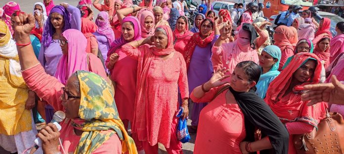 Anganwadi Workers Held A Public Meeting