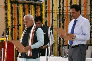 Retired IAS Vijay Vardhan Or Satyaveer Singh Phulia