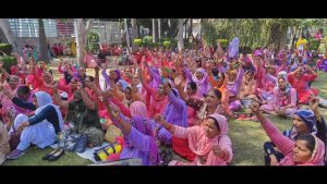 Anganwadi Workers And Assistants Held A Meeting In Mansarovar Park