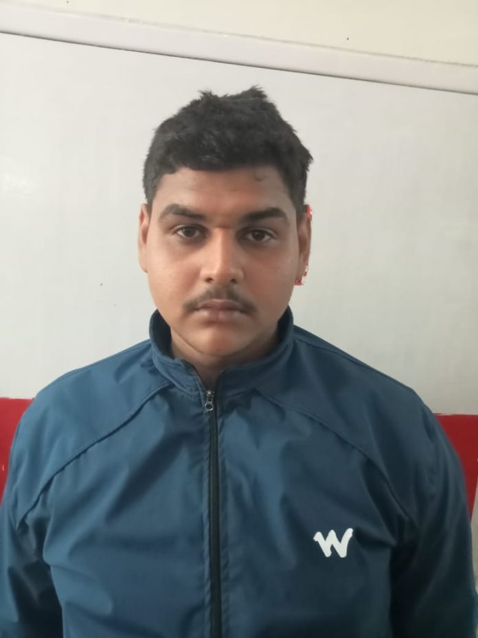 Fake Police Inspector Caught Gharaunda