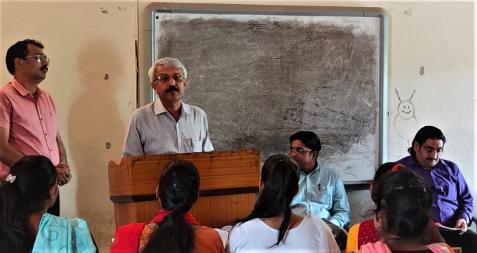 Extension lecture at Gaur Brahmin Degree College