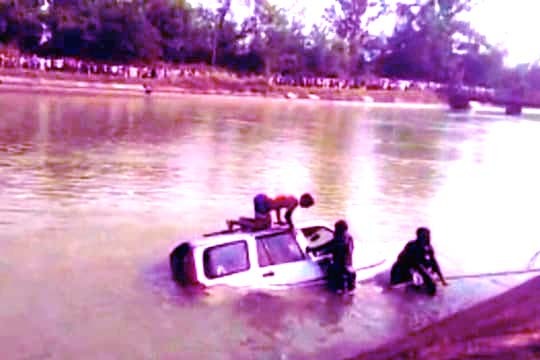लुधियाना के गांव झमट में फॉर्च्यूनर नहर में गिरी, 5 की मौत