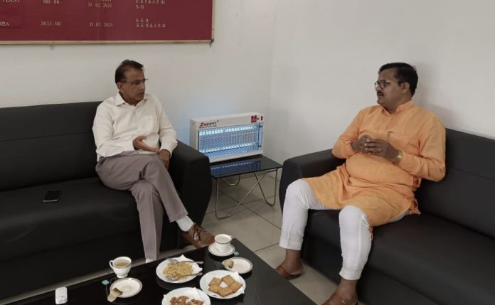 Chairman Subhash Chandra Held A Meeting With The Corporation Commissioner