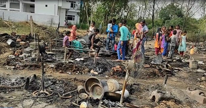 Massive fire in Nalagarh, 22 slums burnt to ashes