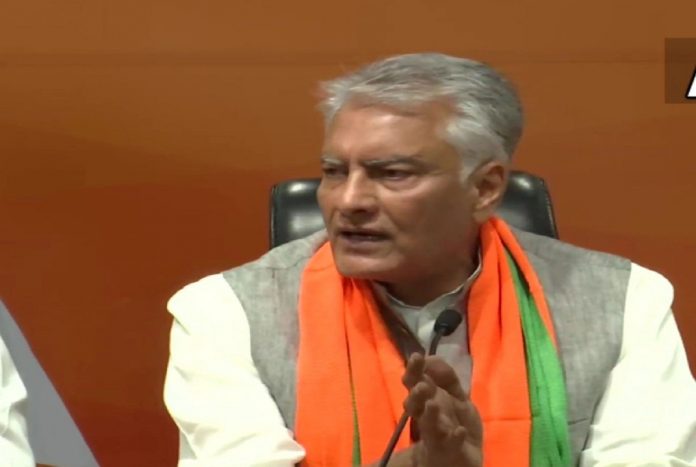 Chandigarh News Congress in Tension due to Sunil Jakhar Joining BJP