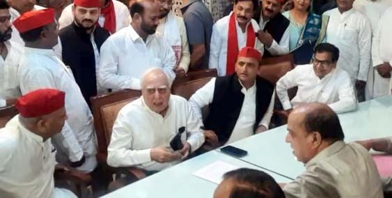 Lucknow News Kapil Sibal Left Congress's Hand
