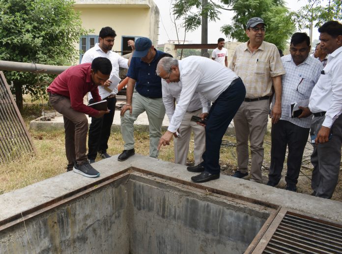 Inspection Of Disposal Sites With Engineers