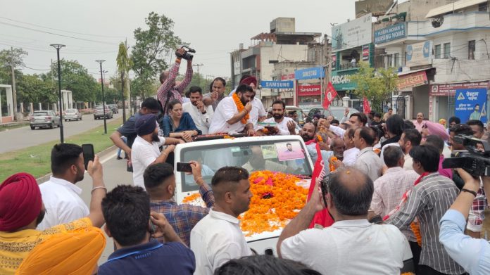 kartikeya sharma Grand Welcome at Polytechnic Chowk