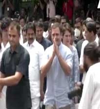 Rahul Reaches ED Office