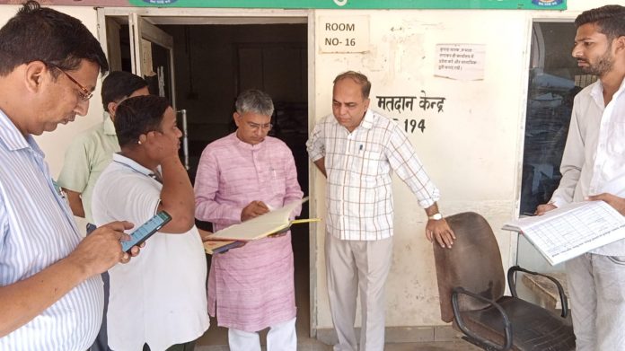Mayor Madan Chauhan Did Surprise Inspection Of Municipal Corporation Office
