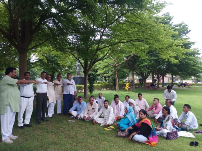 Mahendragarh News/Ransingh Malda became the head of Sarva Karamchari Sangh block Mahendragarh for the second time