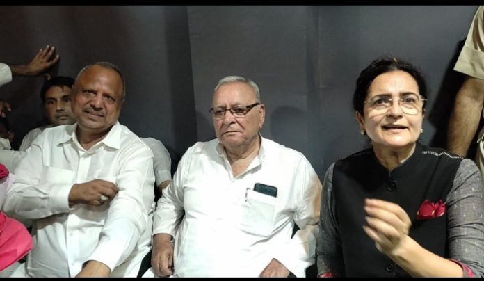 Will show Modi and Khattar the way out together with the public: Kiran ChoudharyWill show Modi and Khattar the way out together with the public: Kiran Choudhary