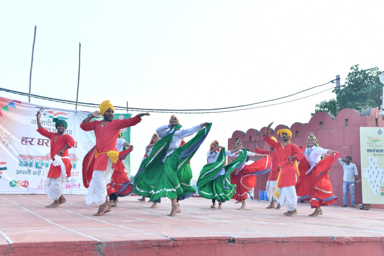 Brahmasarovar Celebrates the Culture of the Tricolor