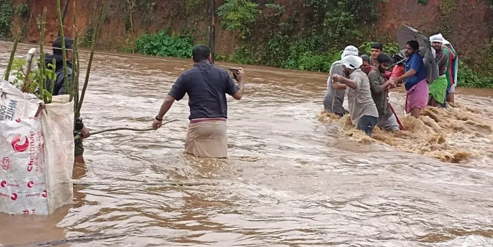 Six People Lost their Lives due to Floods and Landslides