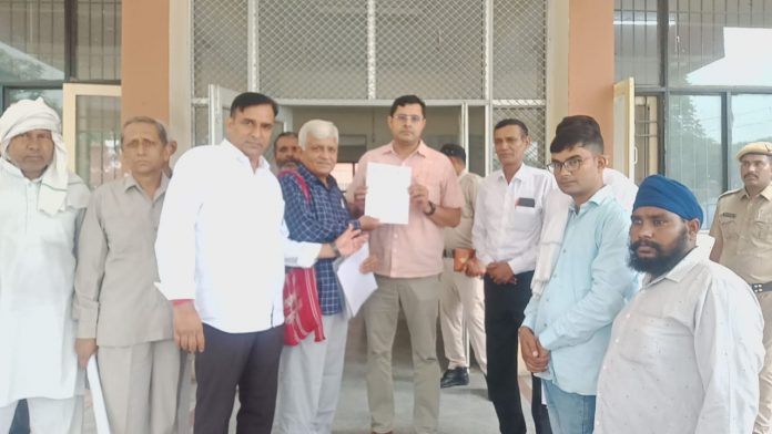 Panipat News/Samalkha Bachao Sangharsh Morcha submitted memorandum to SDM in the name of CM