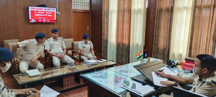 Mahendragarh News/Additional Superintendent of Police took a meeting of the in-charge of the Economic Offenses Wing and the police personnel