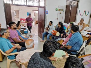 Panipat News/Art of Living family did satsang in old age home