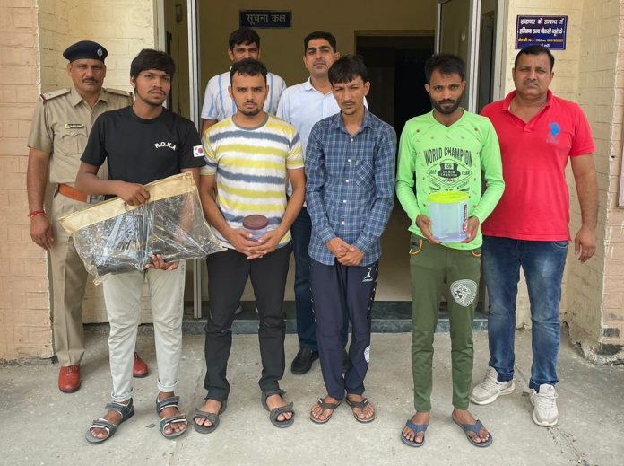 Panipat News/Five miscreants arrested for demanding ransom of 20 lakhs by kidnapping businessman and driver at gun point