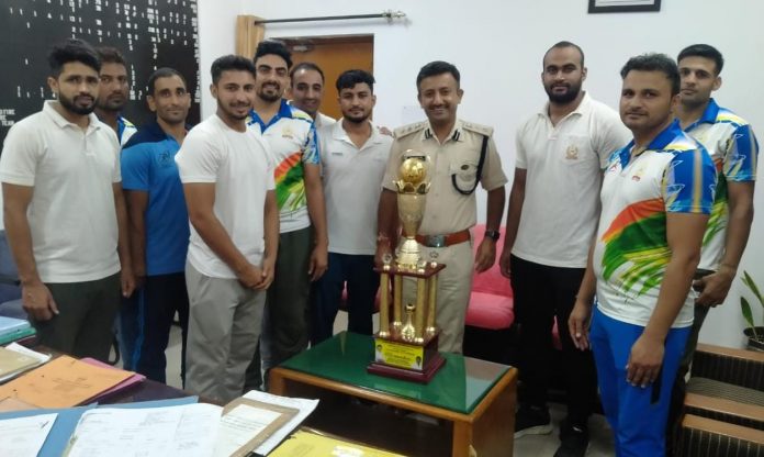 Panipat News/Men's Central team of Central Industrial Security Force captured Runner's Trophy in All India A Grade Kabaddi Competition held in Tamil Nadu