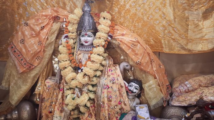 Bhandara Organized in Maa Baglamukhi Temple