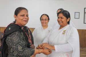 Panipat News/Rakshabandhan program was organized by Brahma Kumaris in the prison complex at Siwah