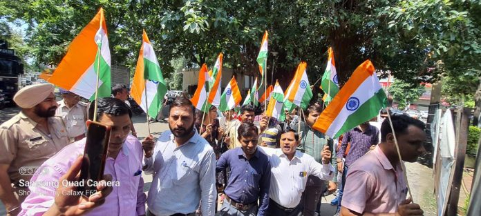 Municipal Corporation Team Took Out Har Ghar Tiranga Yatra