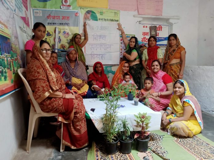 World Breastfeeding Day celebrated by presenting plants to women