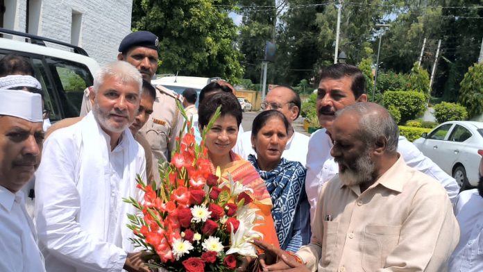 Kumari Selja Reached Karnal To Invite Congress Workers To Rally