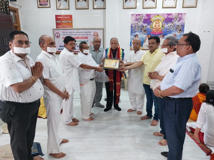 On the last day of Paryushan festival many programs were held in Jain Terapanth Bhavan on Samvatsari festival