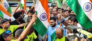 kartik-says-hoist-the-victorious-world-tricolor-in-every-house
