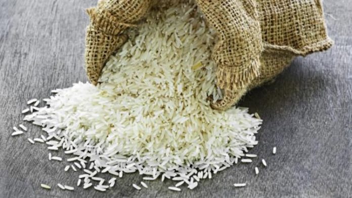 5 lakh 32 thousand cheated in the name of selling rice