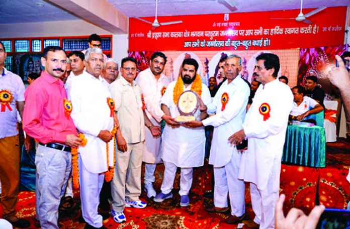 Mp Kartik Sharma Received a Loud Civic