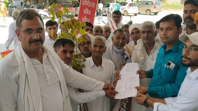All India Kisan Khet Mazdoor Sangathan demands compensation for Kharif crop failure
