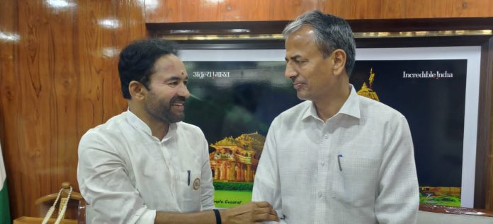 MLA meets Union Minister of State for Tourism to set up Dhosi Tourism Center