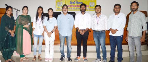 ritik-first-in-speech-competition