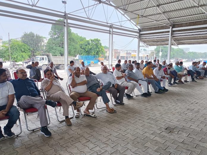Indefinite strike of grain market brokers of Karnal