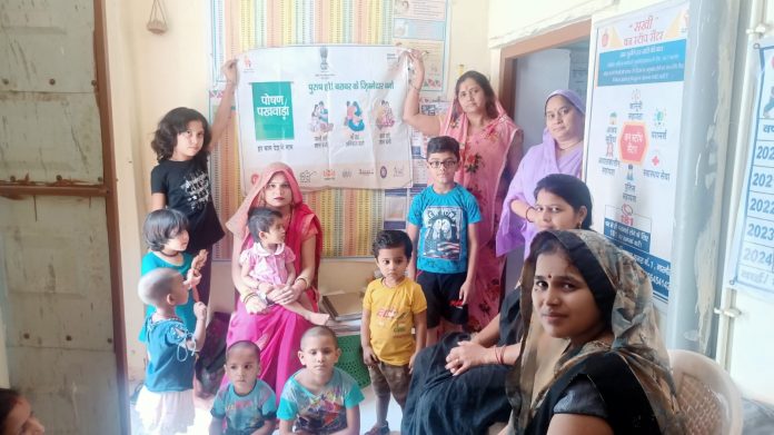 Marking of malnourished and extremely malnourished children on the second day of nutrition campaign