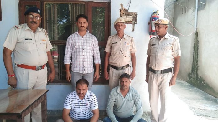Accused arrested for cheating 10 lakh in the name of job