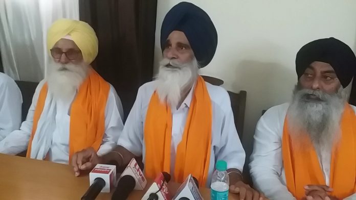 Sikh leader Jagdish Jhinda reached Kurukshetra Sixth Patshahi Gurdwara