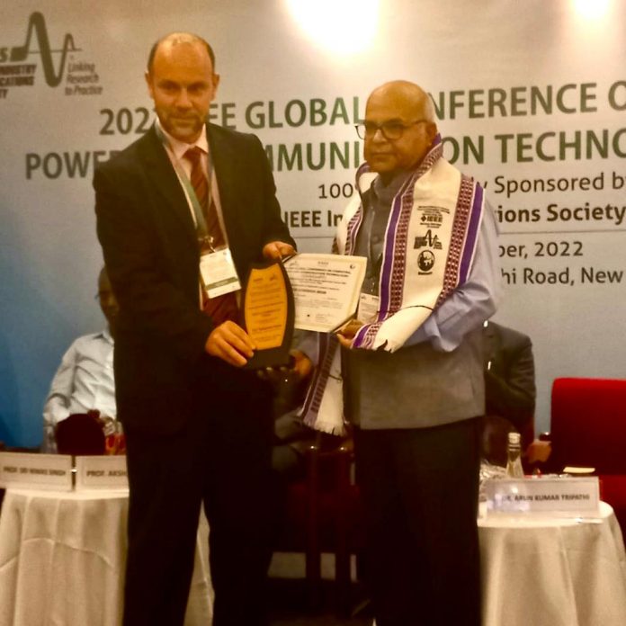 Pro. Tankeshwar Kumar honored with Elite Academician Award