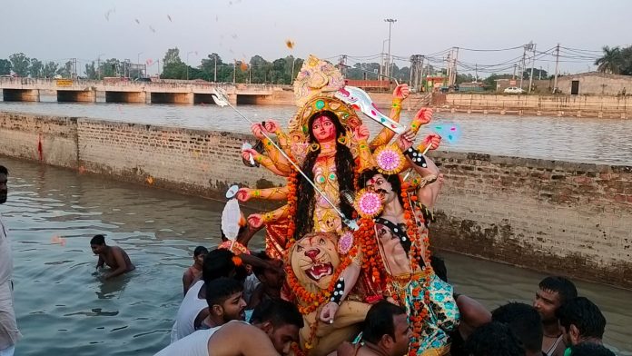 Organizing worship of Maa Durga in the Bengali colony of Karnal