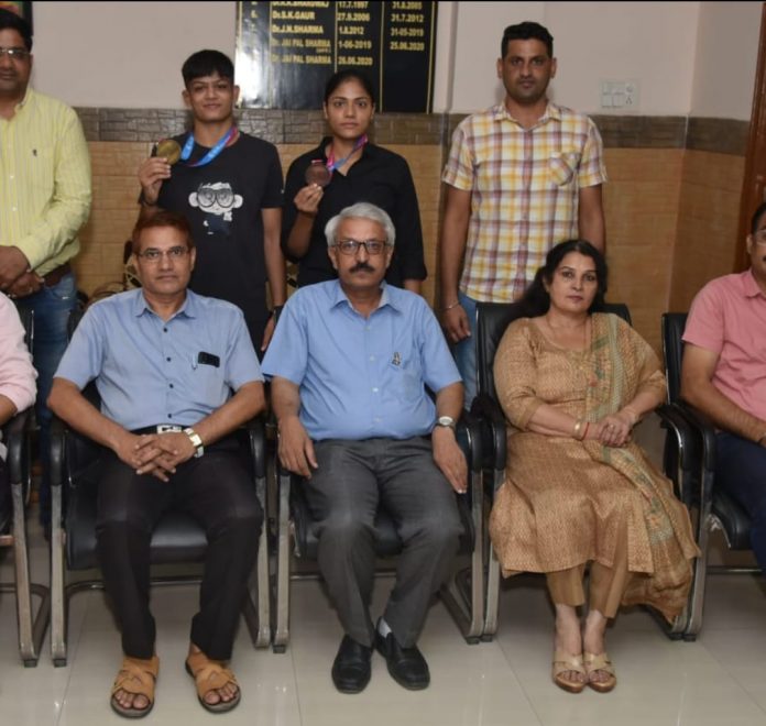 Students of Gaur Brahmin Degree College won medals in National Games