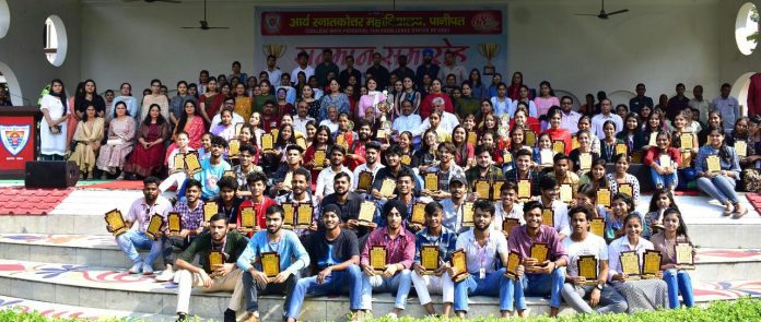 Panipat News/Arya College students created history by winning the overall trophy and brought glory to the college Panipat News/Arya College students created history by winning the overall trophy and brought glory to the college